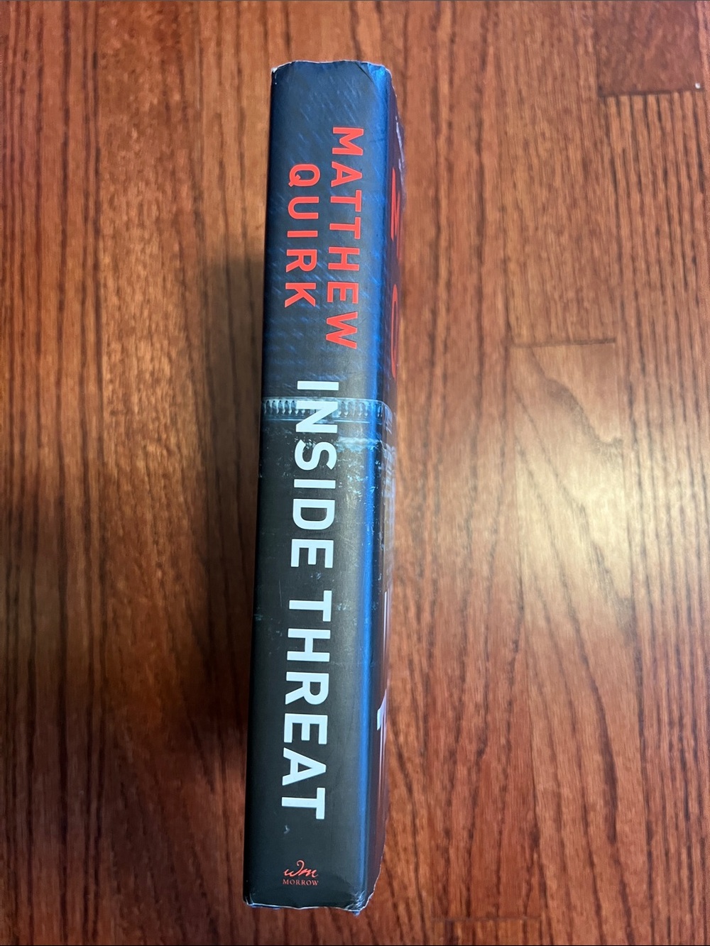 Inside Threat hardcover book by Matthew Quirk. Author of The Night Agent - Picture 5 of 6